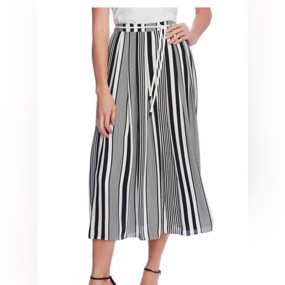 Vince‎ Camuto Black and White Midi Skirt - Picture 1 of 6